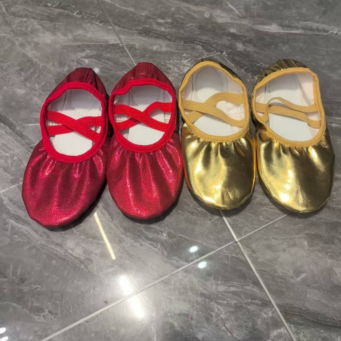 Cross-border ballet shoes, gold and bright red sequined dance shoes, children's sparkly toddler shoes, low heels