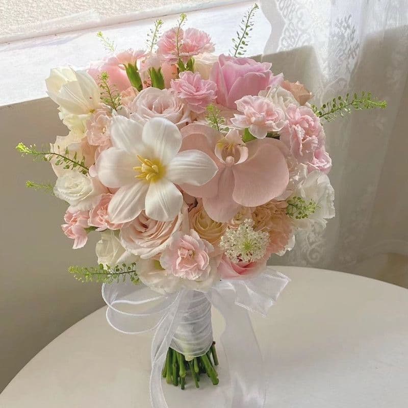 Wedding Bouquet Bride Holding Bouquet for Wedding Photos Tulips for Marriage Registration Photo Props Korean Style Bouquet Amazon