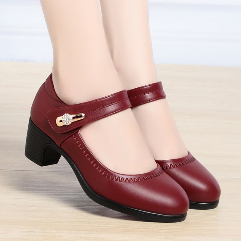 Chunky Heel Flats with Velcro, Versatile Dancing Soft Sole Mid Heel, Spring and Autumn Mother Shoes, Middle-Aged and Elderly Comfortable Leather Heel Style