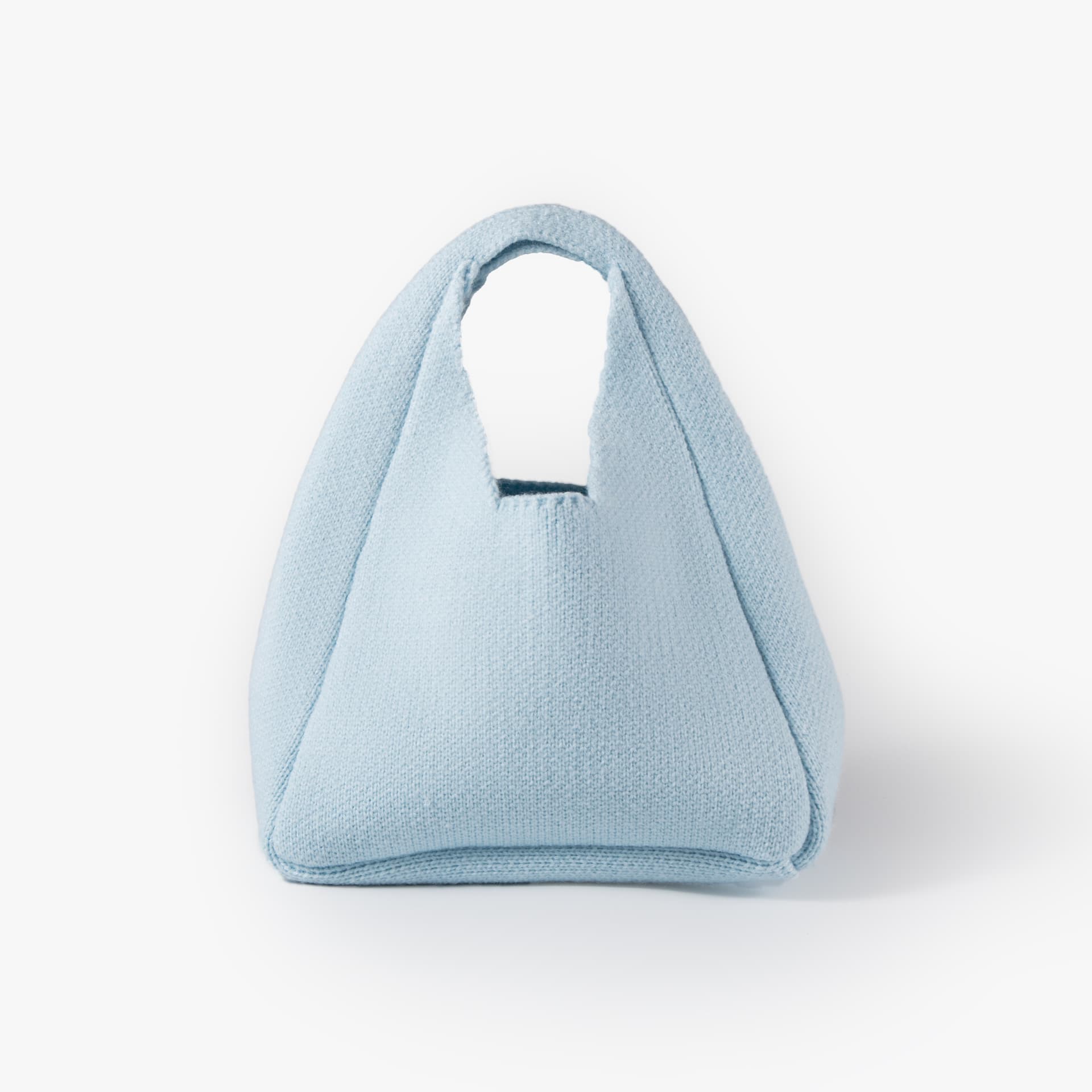 Custom autumn/winter knit bags, totes, handbags, new bucket cartoon bags, doctor bags, wrist bags