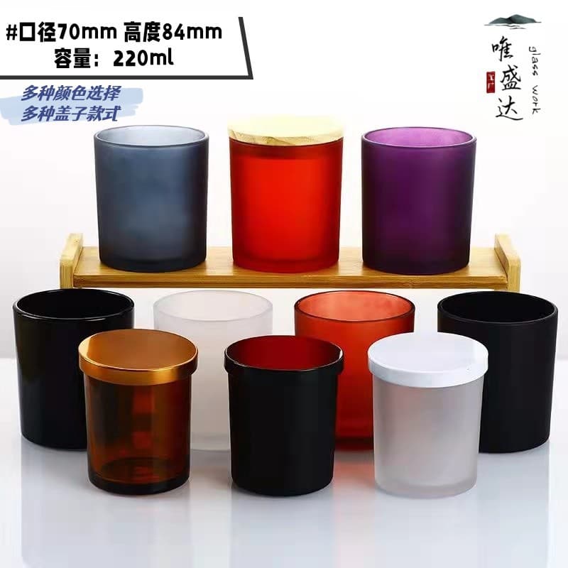 Wholesale Candle Cup Simple Candle Holder Spray Painted Glass Aromatherapy Candle Jar with Lid Frosted Candle Jar Wax Glass Bottle