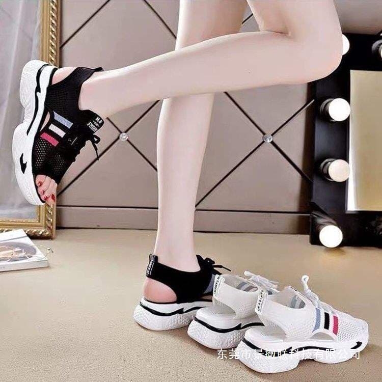 Flat Sports Sandals Women 2026 New Fashion Thick Sole Casual Summer Shoes Ins Trendy Student Outdoor Stylish