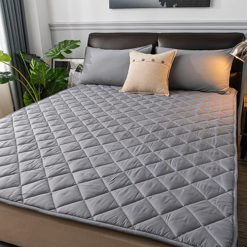 Skin-friendly Brushed Mattress Pad, Machine Washable Bed Topper, Special Price Mattress Protector, Solid Color Mattress Cover for Simmons Bed Protection