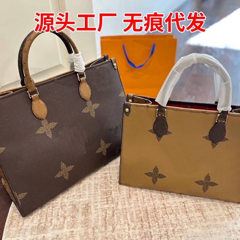 2025 New Genuine Leather Old Flower Tote Bag Women's Large Capacity Portable Shoulder Bag Fashionable Versatile Shopping Bag Trendy Bag