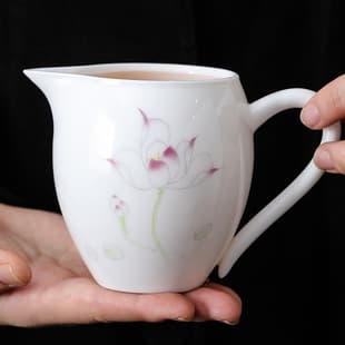 Lard Jade Beauty Fairness Cup Dehua White Ceramic Tea Pitcher Tea Separation Vessel Gongfu Tea Set Even Tea Cup Tea Separator