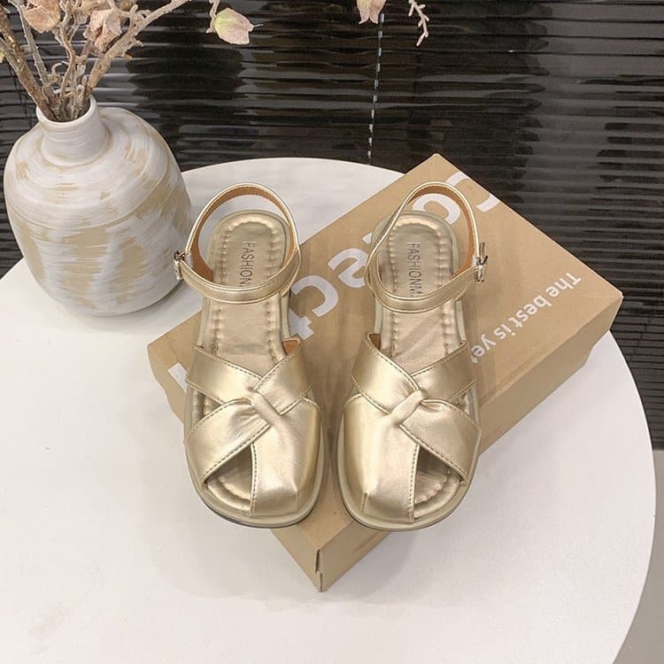 Women's Thick-Soled Closed-Toe Sandals, Summer 2026 New Style, Non-Fatigue Beach Roman Sandals to Pair with Dresses, Vintage Flats