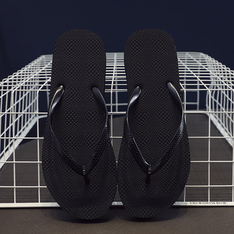 Summer Flip Flops for Women Ins Style Outdoor Anti-Slip Couples Thong Sandals Fashion Toe Separator Beach Slippers