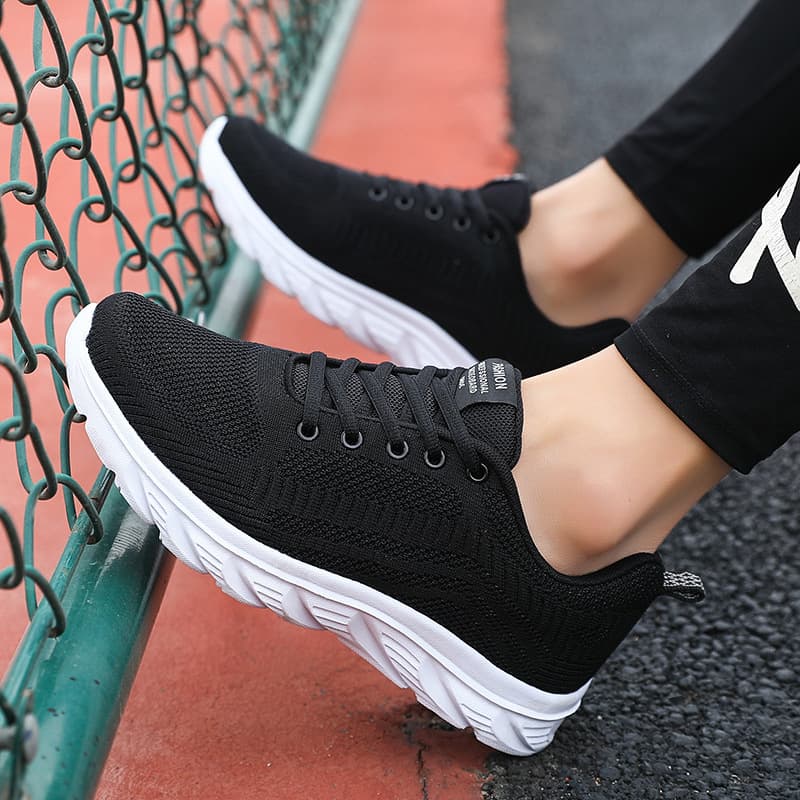 Cross-border Autumn New Men's Shoes Black Mesh Breathable Athletic Shoes Soft Sole Anti-slip Running Shoes Casual Shoes