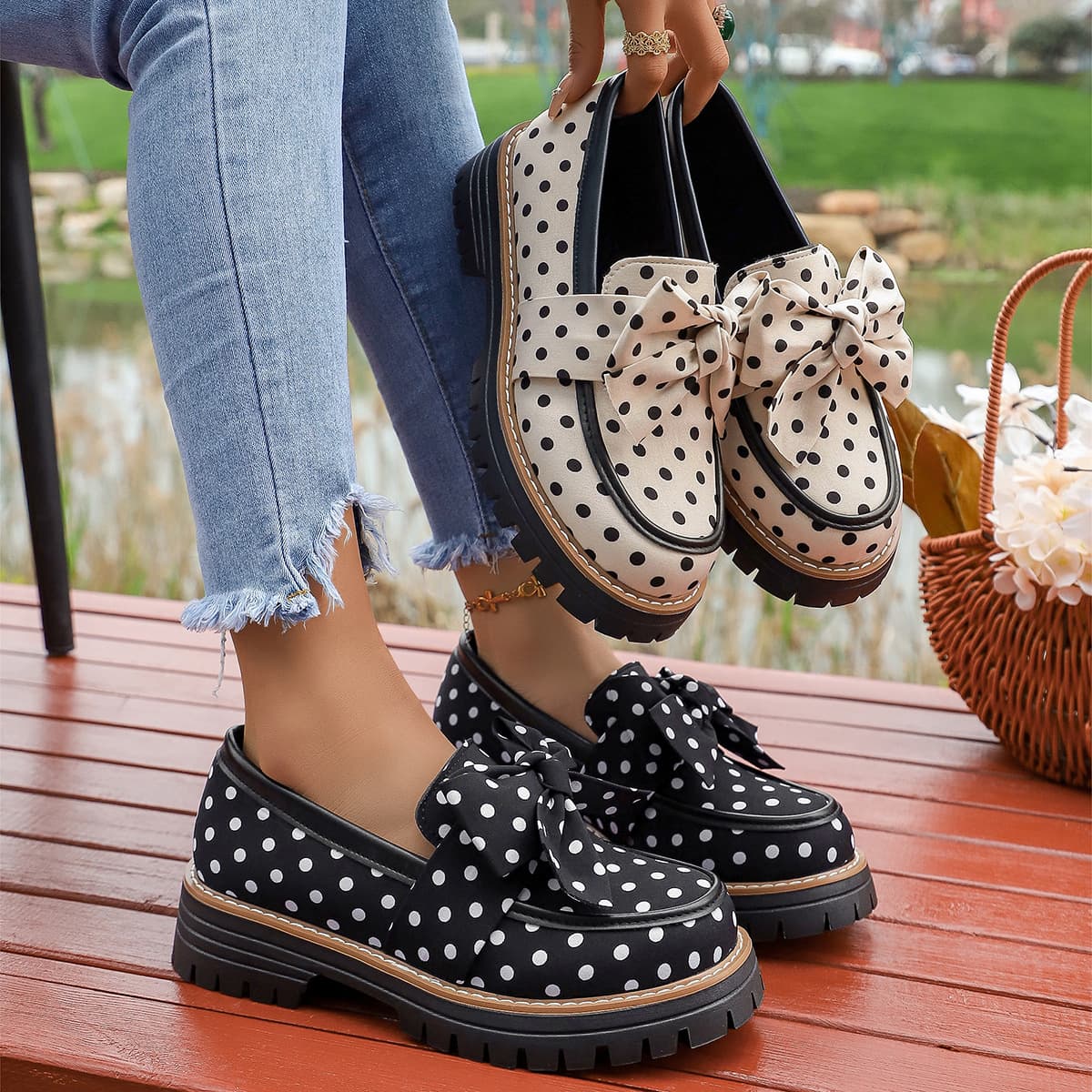 British Style Polka Dot Low-Top Shoes for Women 2026 Spring New Platform Loafers with Bowknot Casual Shoes