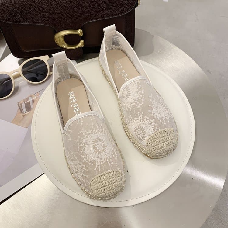 Classic flats, lightweight and comfortable
