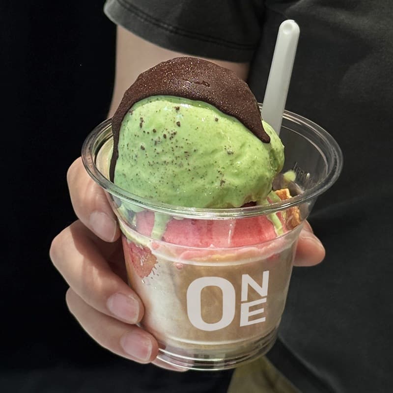 Trendy Gelato Disposable PET Cold Drink Cup Coffee Cup 250ml Beverage Ice Cream Cup Plastic Cup with Lid