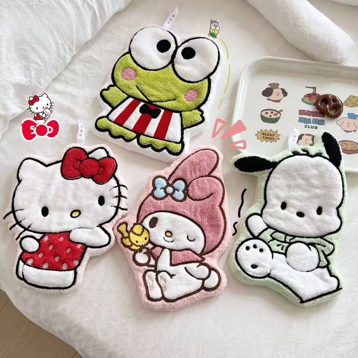 Cartoon cute hangable hand towels, strong water absorption, thickened kitchen and bathroom rags, children's cartoon handkerchiefs, small square towels