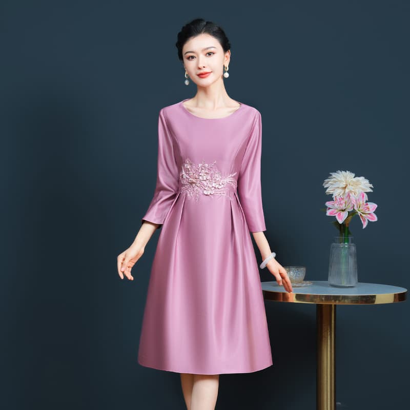 Spring and autumn high-end mother-in-law mother-in-law wedding banquet wedding cheongsam dress high-end lotus pink dress to cover the belly