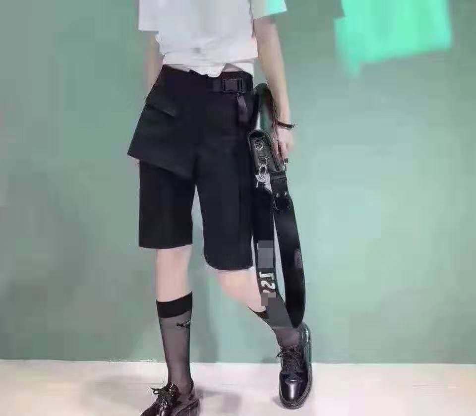 European station 2026 early autumn new European goods loose riding pants suit five-quarter pants apron riding outfit women's outer wear