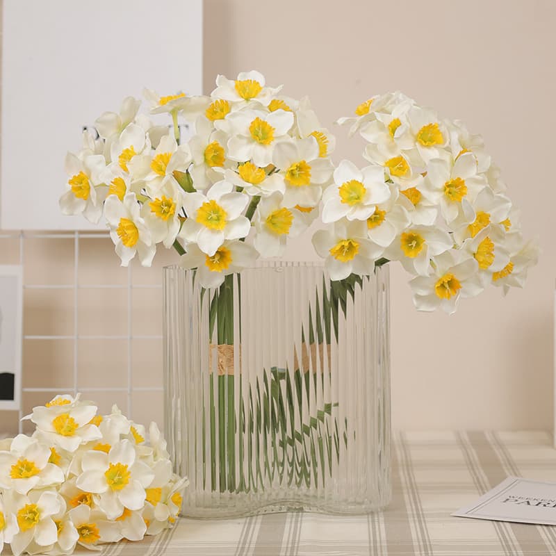 Simulated flowers, daffodils, artificial flower arrangements, light luxury, high-end silk flowers, living room table flower arrangements, decoration, bionic bouquets, wholesale