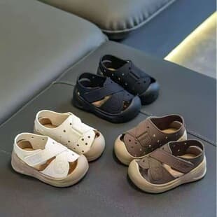 2026 New Baby Walking Shoes, Cute Anti-Collision Toe Cap Sandals for Kids, Hook-and-Loop Toddler Sandals