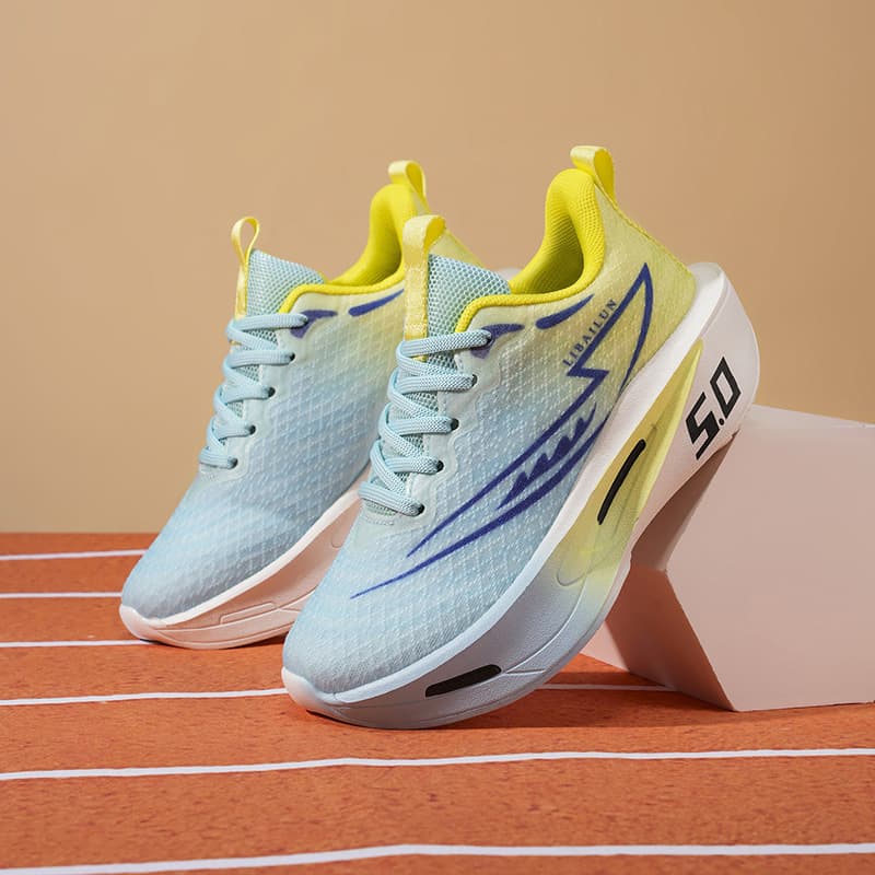 Children's Sports Shoes Boys' Mesh Breathable Shoes 6-12 Years Lightweight Soft Sole Mesh Running Shoes Big Kid Lace-Up Casual Shoes
