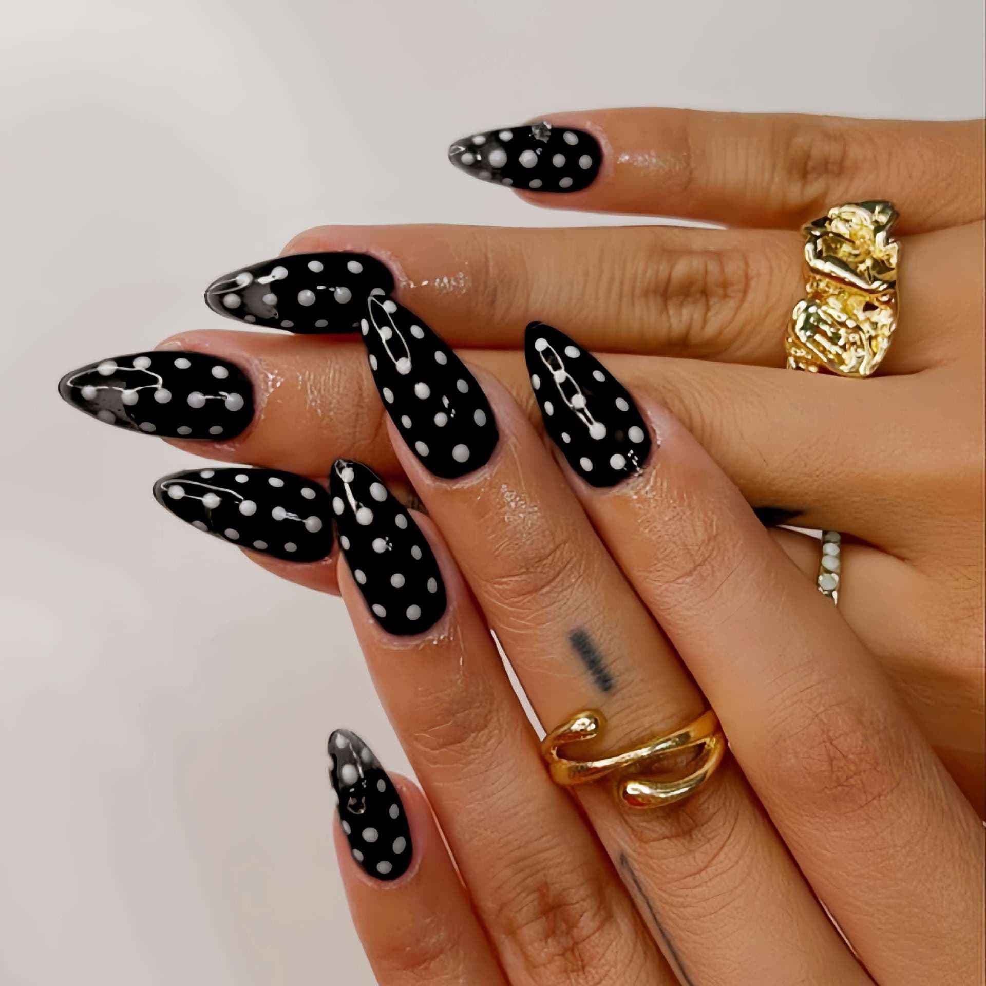 24pcs Black Polka Dot Short Almond Press On Nails Polka Dot Fake Nails Wholesale