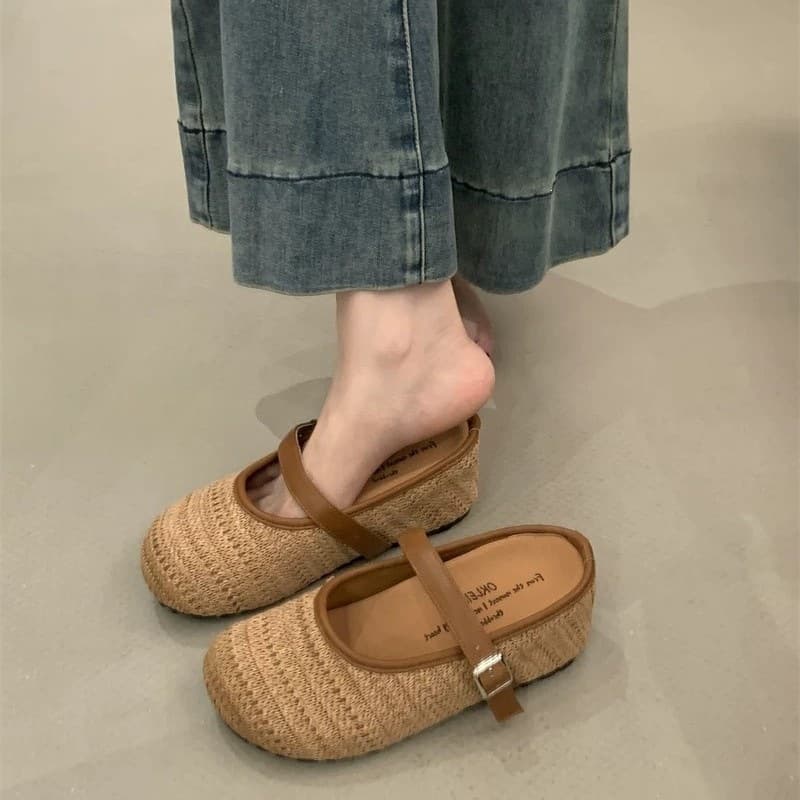 Thick-Soled Platform Closed-Toe Mule Sandals for Women 2026 New Outdoor Style, Premium Soft Woven Breathable Slip-On Sandals