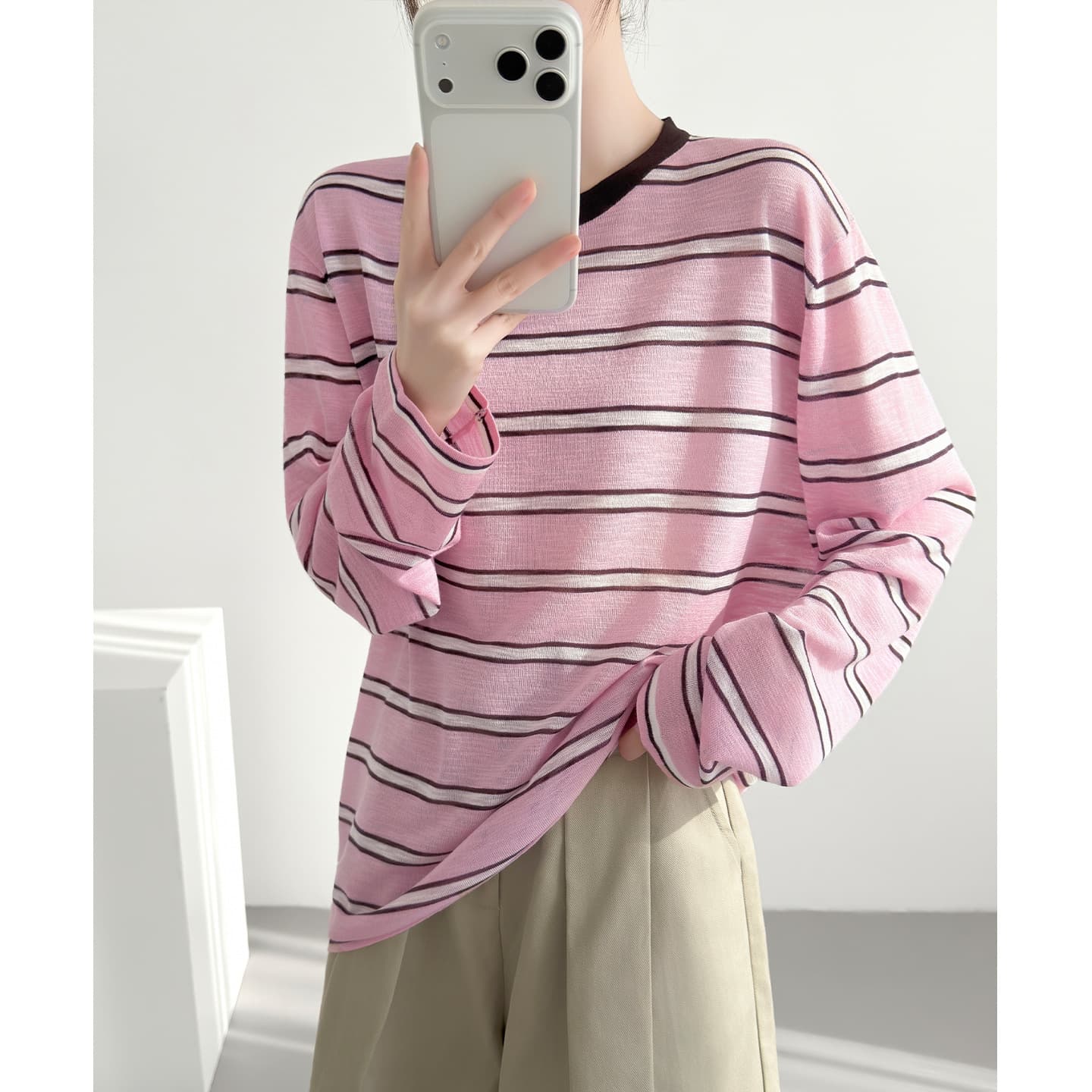 Striped ice silk sweater for women 2026 spring and summer loose, light, breathable, sun protection blouse top, sun protection and heat insulation