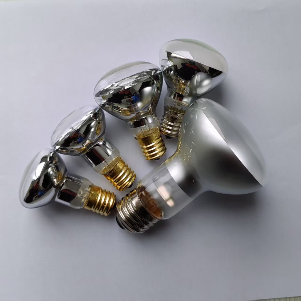 R39 R45 R63 Lava Bulb Cabinet Bulb Scallion Lamp Candle Bulb E17 E14 S-Cap Factory Direct