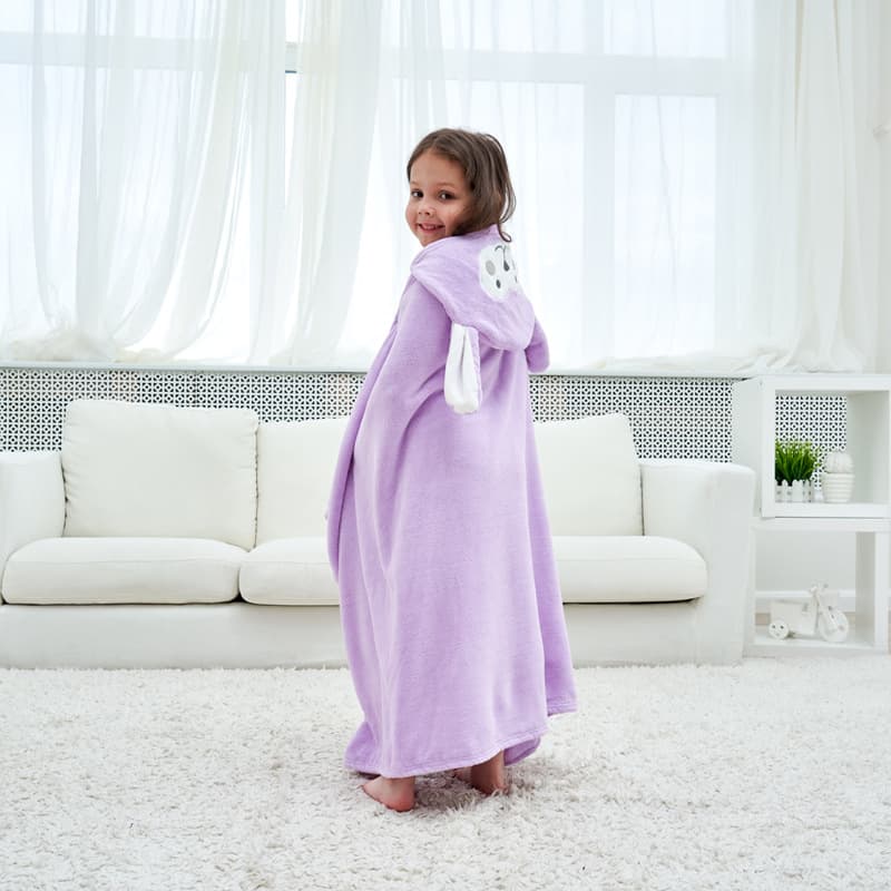Kids Bathrobe Coral Fleece Hooded Cape Absorbent Baby Bath Swim Wearable Towel Wholesale Custom