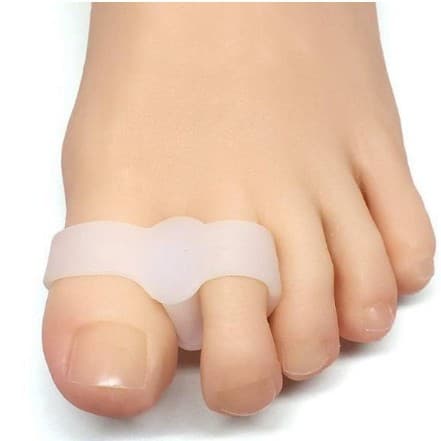 Big toe correctors, toe separators, isolation pads for overlapping toes, toe spreaders.