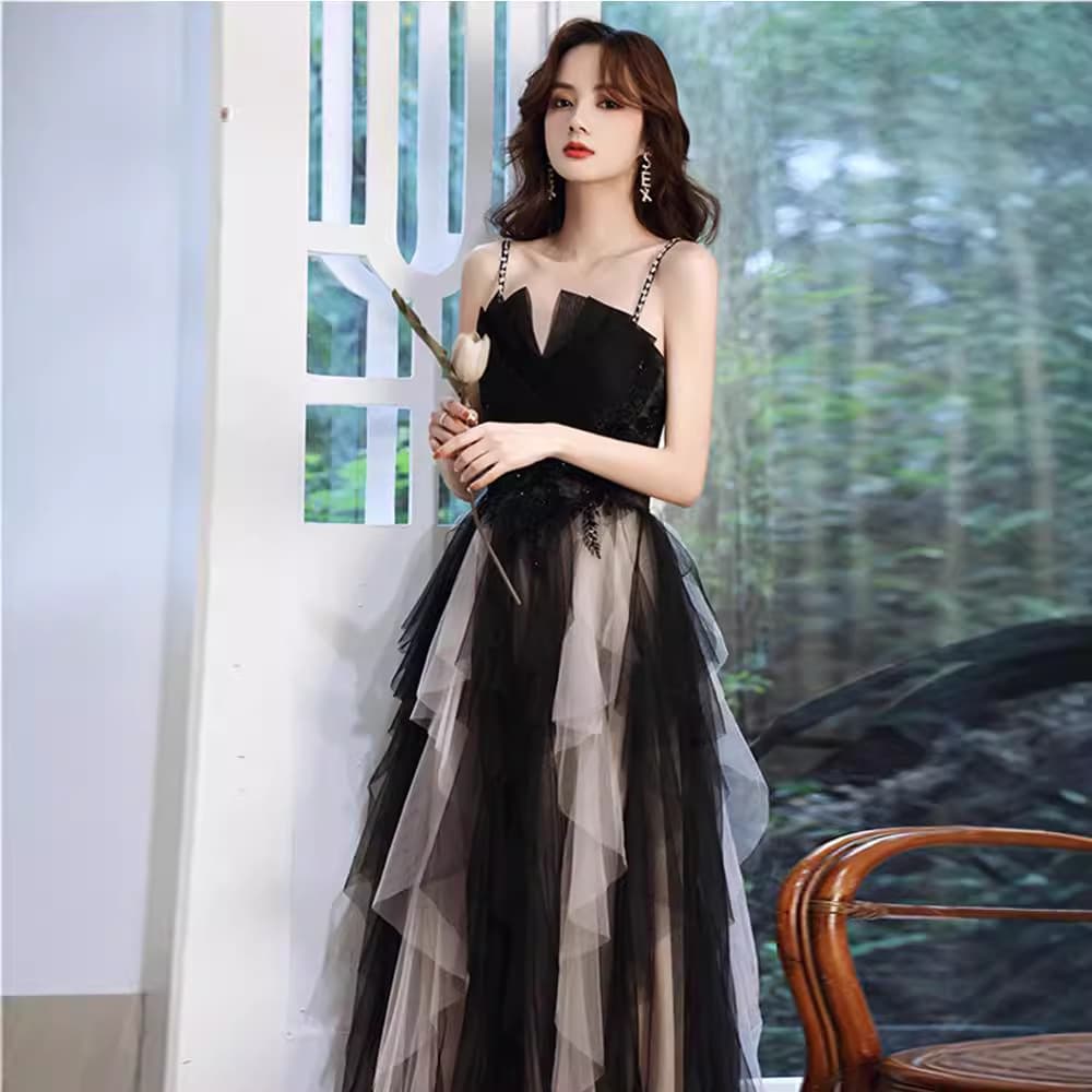 Black Evening Gown Dress for Women, Spaghetti Strap, High-End New Style, Banquet Temperament, Light Luxury, Niche, High-End Birthday Host Annual Meeting