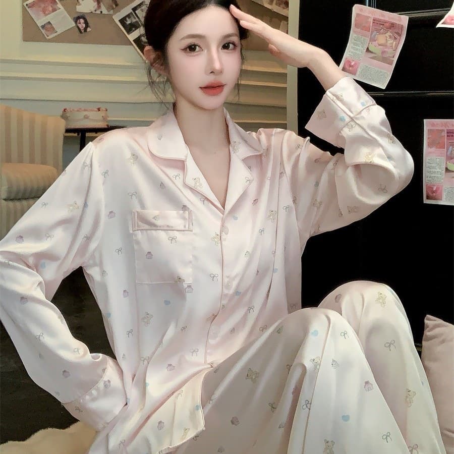 Women's Spring/Summer Ice Silk Long Sleeve Pajama Set with Turn-Down Collar, Sweet and Cute Thin Style, Two-Piece Homewear Set