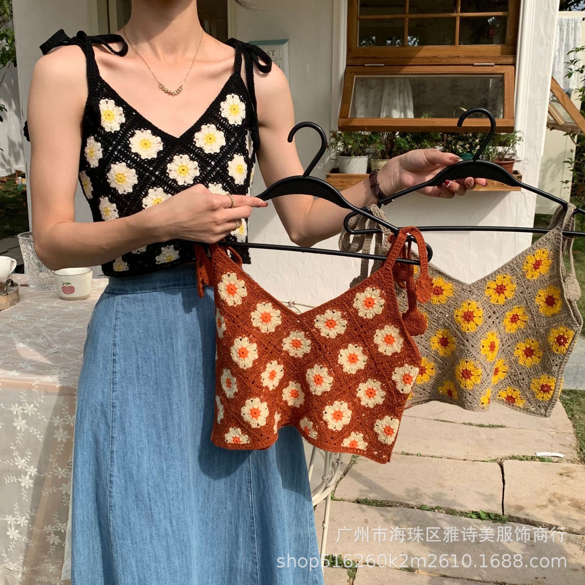 French Vintage Vacation Style Floral Contrast Color Knit Hollow Crop Tank Top for Women New Summer Trendy