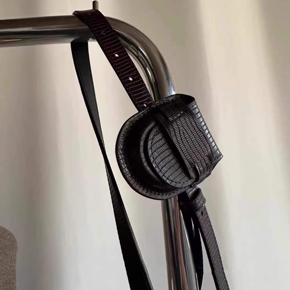 Korean Style Small Crossbody Bag Women's 2025 Fabric Waist Bag Embossed Saddle Bag Fashionable Crocodile Pattern Waist Bag