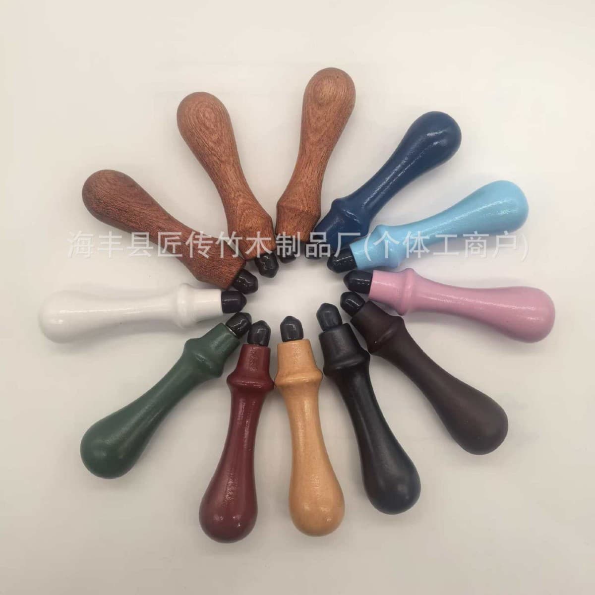 Wax-sealed stamp handle, red beechwood handle, macaron colored European retro metal peacock handle, multiple styles available.