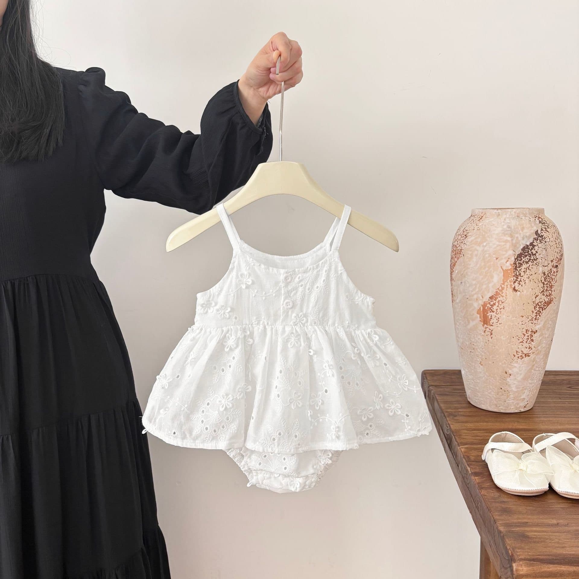 ins baby clothes summer style baby girl one-piece dress 2026 thin suspender jacquard style princess dress