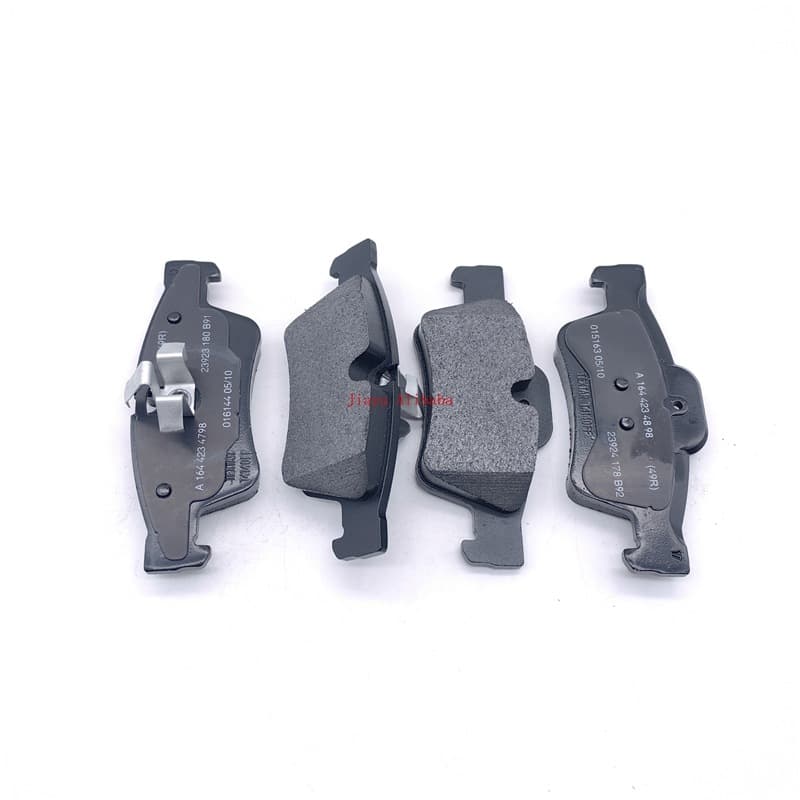 Rear Wheel Brake Pads for Mercedes Benz X164 W164 V251 1644202720 A1644202720