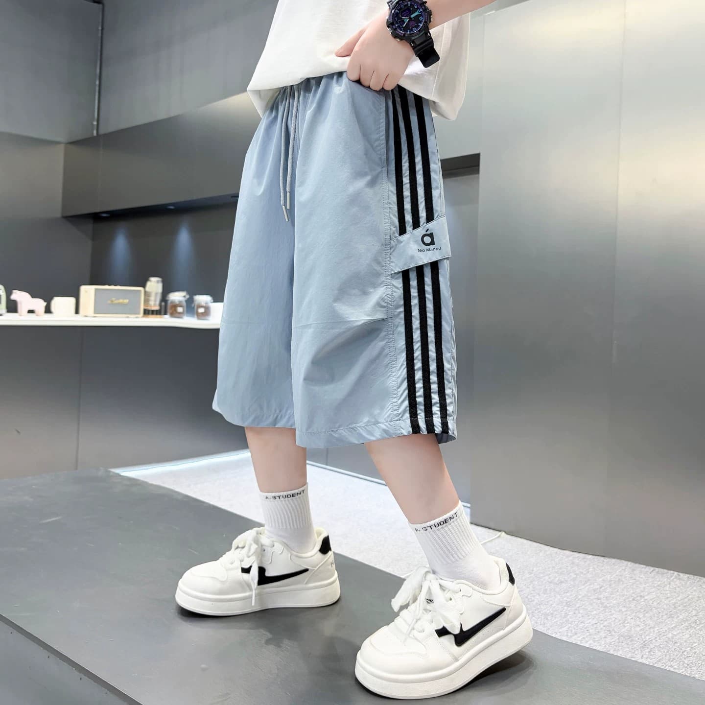 Boys' shorts summer thin sports pants 2026 new medium and large children's summer five-quarter pants children's summer medium pants