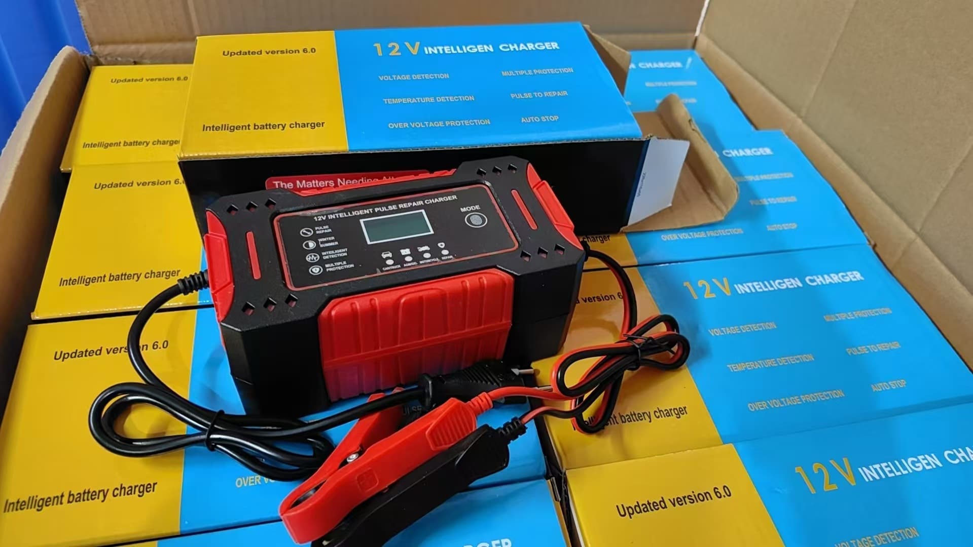 12V Charger Car Motorcycle Charger Smart Lead-Acid Battery Charger Auto Battery Charger