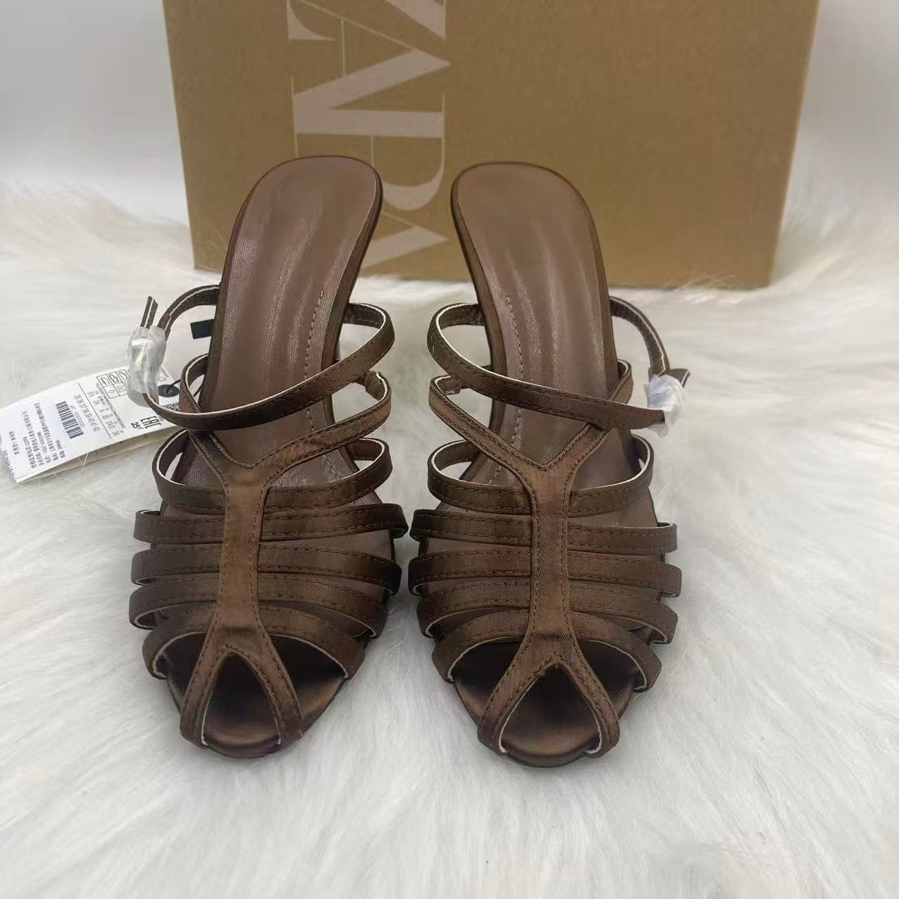 ZA2025 Spanish Spring/Summer Off-White High Heel Women's Pointed Toe Mule Shoes with Thin Heel and Closed Toe Sandals, Fairy Style Fashion