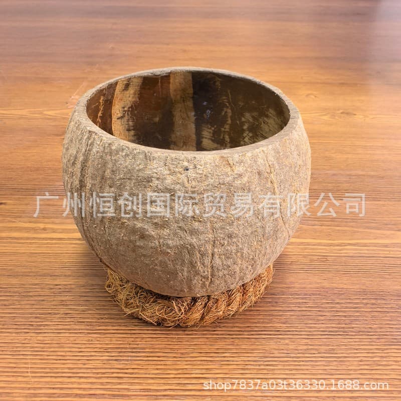 Coconut Shell Aromatherapy Candle, Essential Oil, Niche Premium, Soy Wax Base, Handmade Scented Gift for Women, Best Friend