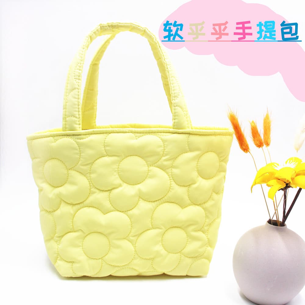 Korean Style Quilted Handheld Lunch Bag Snack Storage Bag Women's Shoulder Handbag Minimalist Solid Color Hanging Bag Mommy Bag