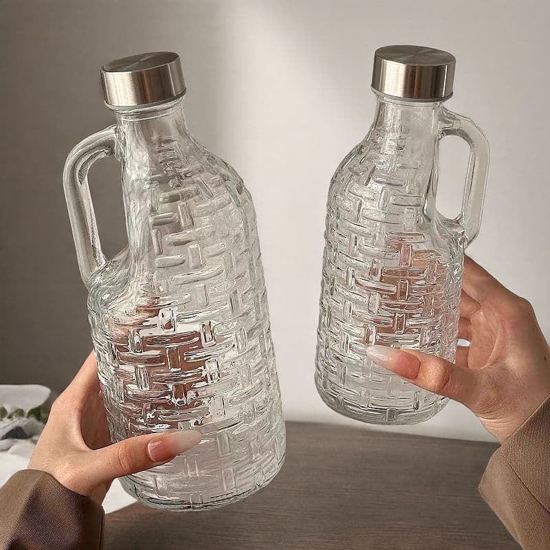1L Large Capacity Glass Cold Brew Woven Pattern Pitcher with Handle, Home Use for Tea, Juice, and Fruit Wine, Stainless Steel