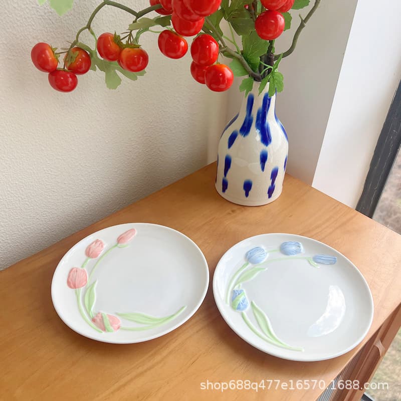 Ins Stereo Relief Tulip Ceramic Plate Girls' Heart Tableware Household Dish Plate Dim Sum Dessert Plate Fruit Plate Wholesale
