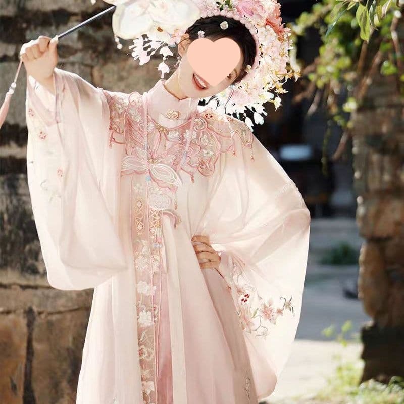 Original 2025 new pink Ming-style cloud shoulder standing collar symmetrical front long shirt horse-face skirt embroidery Hanfu spring/summer national style set.