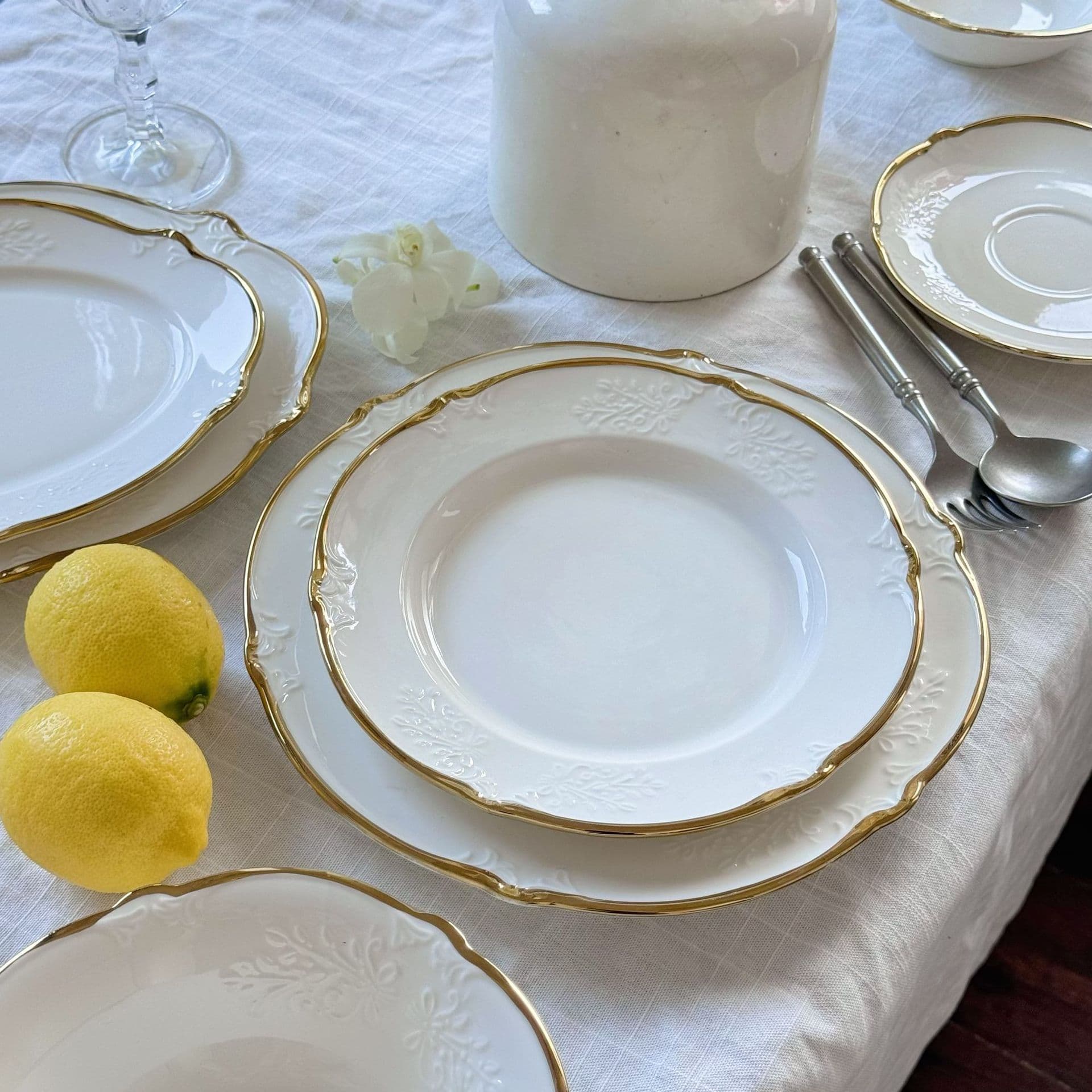 French Vintage Gold Rim Scalloped Ceramic Plate, Ceramic Bowl, Coffee Cup & Saucer, Western Dinner Plate, Home Tableware Set