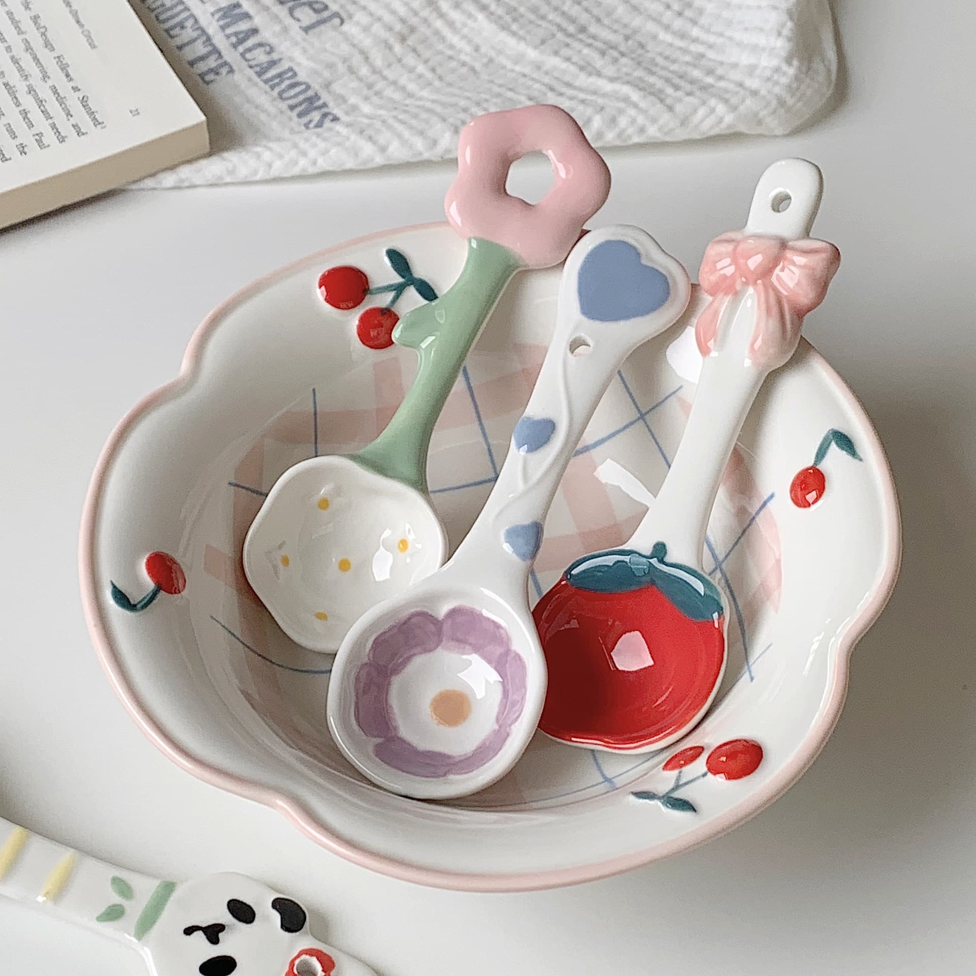 Underglaze Ceramic Spoon, Ins-Style High-Appearance Cute Household Long-Handle Dining Spoon, Dessert Spoon, Yogurt Oatmeal Spoon