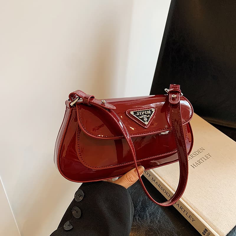 French Underarm Small Bag Women's 2025 New High-End Baguette Bag Stylish Shoulder Bag Crossbody Bag Small Square Bag