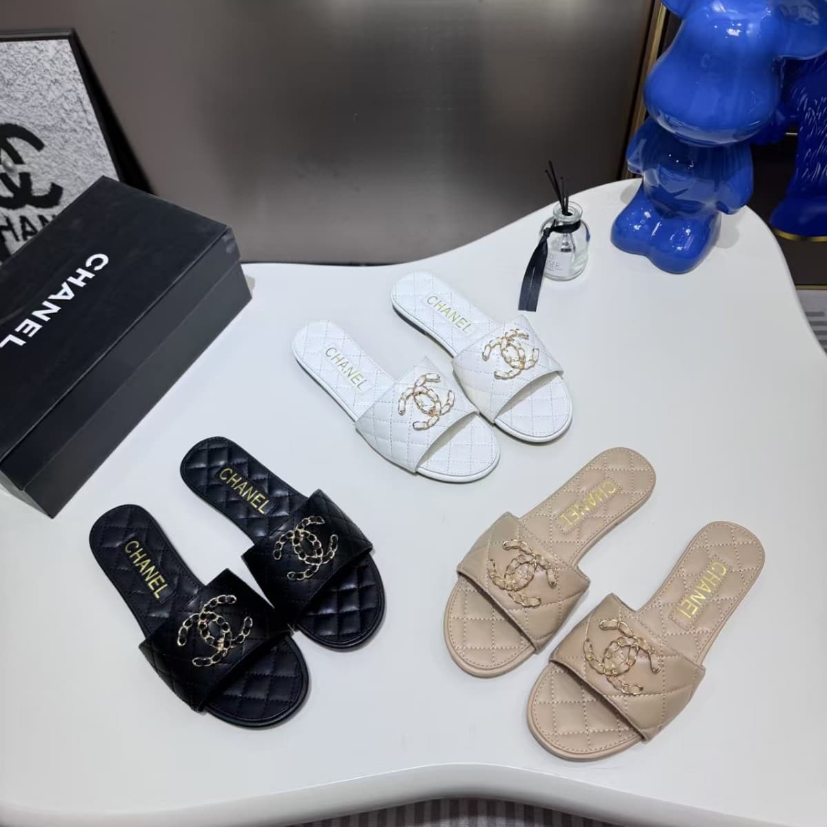 C Small Chanel Style Big Letter Sandals Women Outdoor New Versatile Fashion Diamond Flat Slippers One-Band