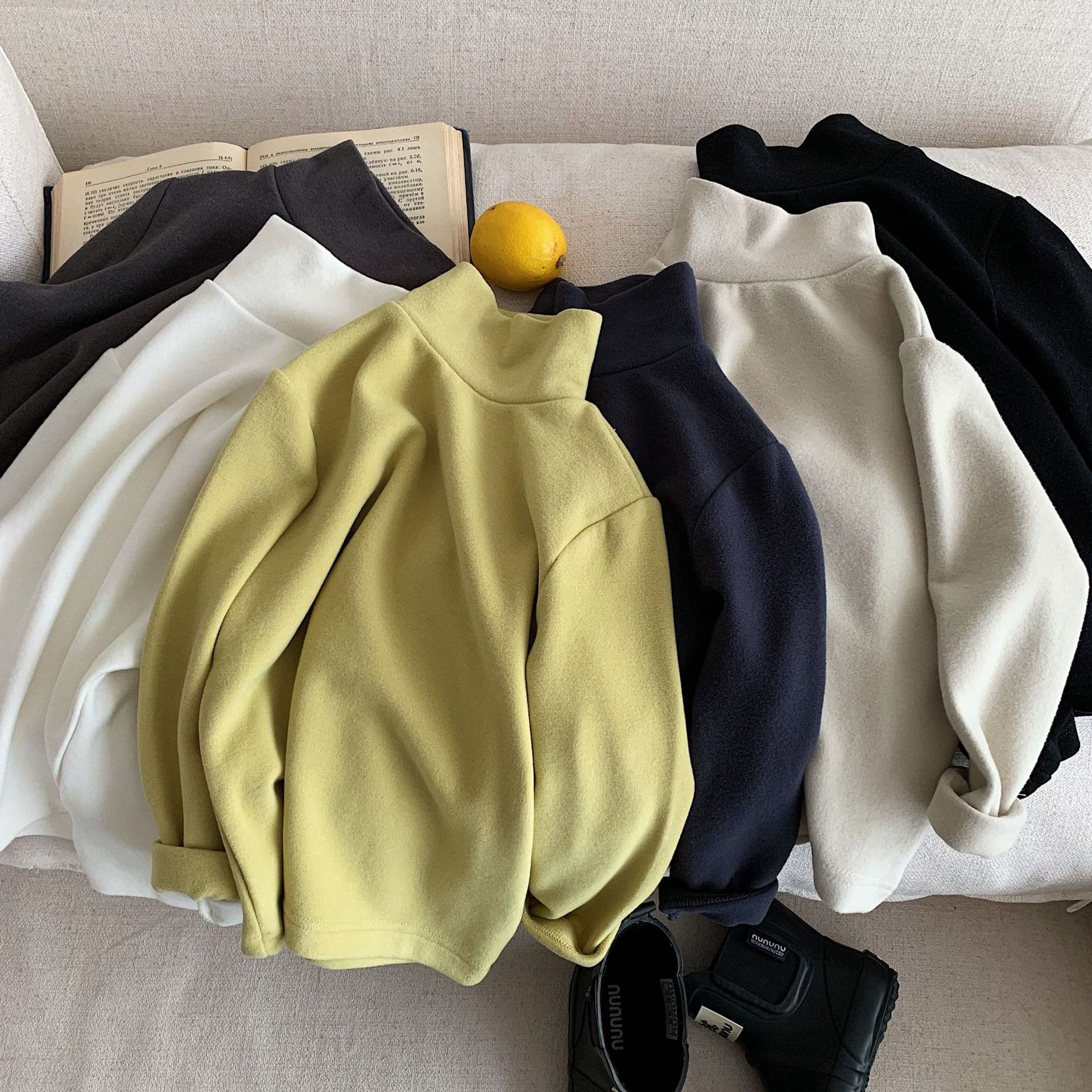 2025 Winter New Style Children's Solid Color Versatile High Neck Warm Inner Layer for Boys and Girls Soft and Thick Fleece Base Layer