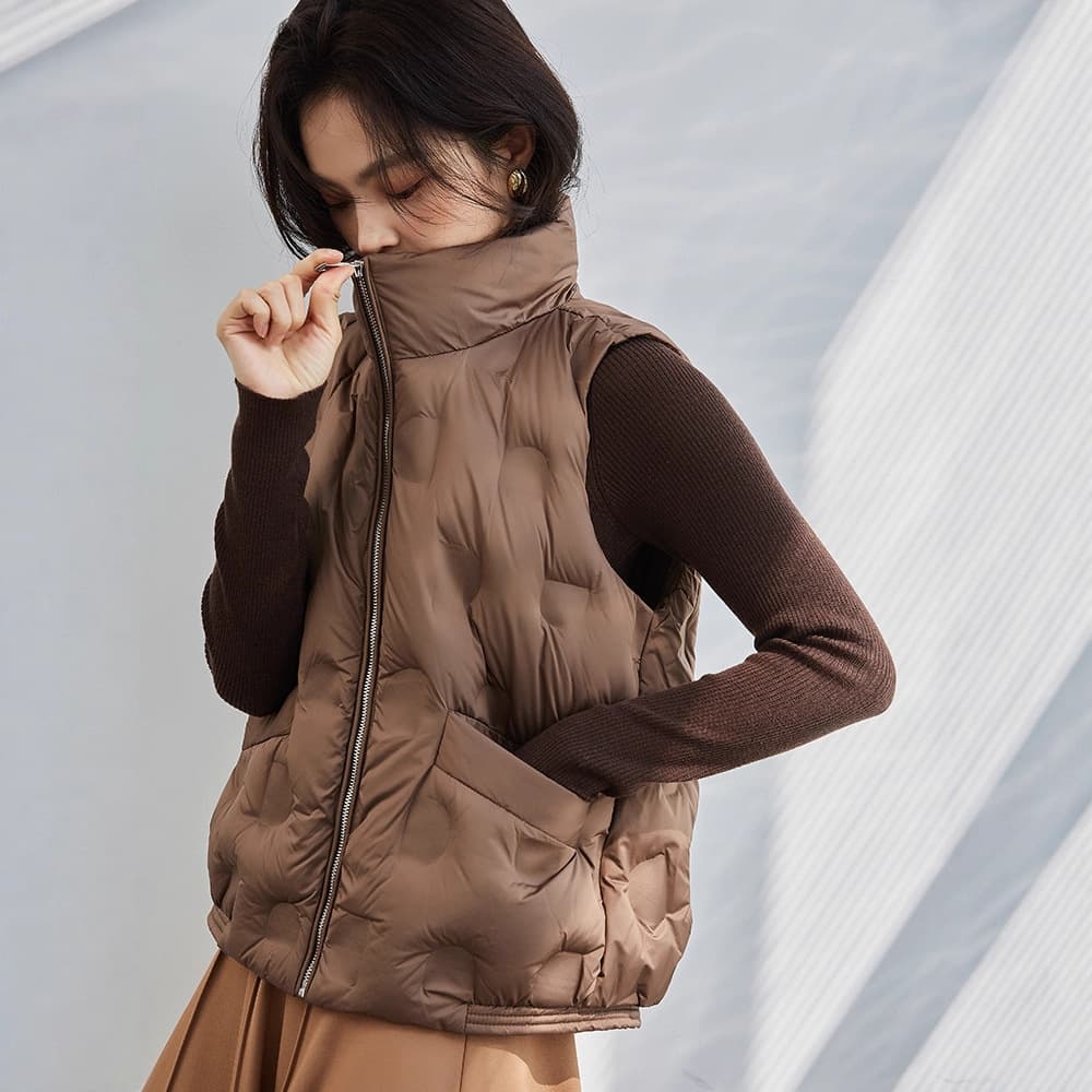25 Winter New Direct-Fill White Duck Down Stand-Collar Thickened Loose Elegant Commute Warm Down Vest for Women 12806