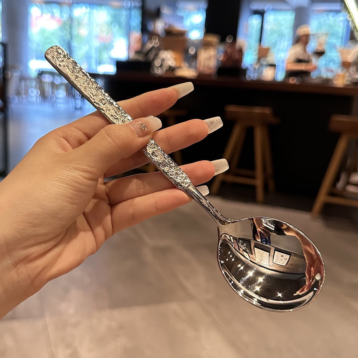 Thickened Stainless Steel Spoon with Hammered Texture, Western Dining Spoon, Ins Style High-End Home Main Meal Long Handle Spoon