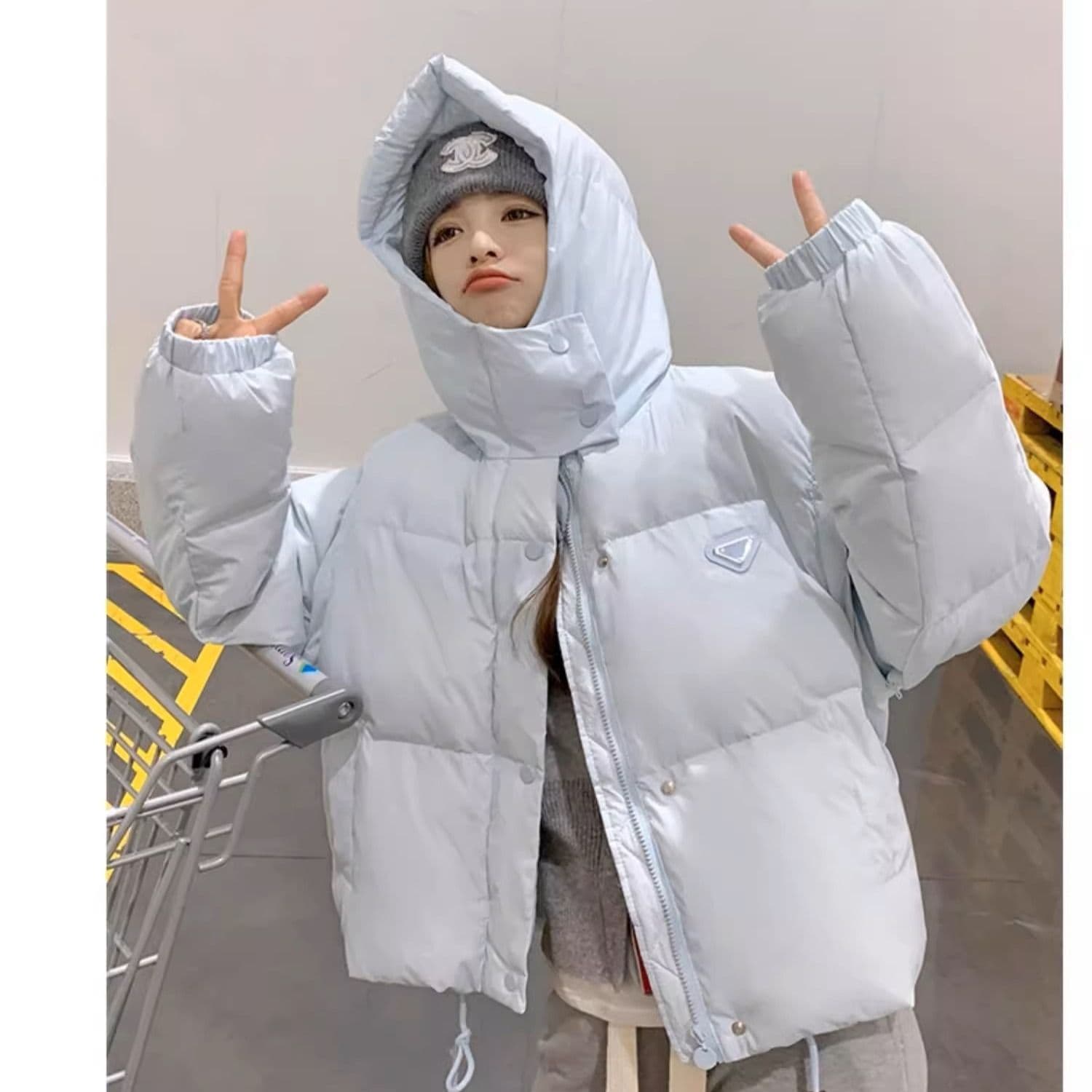 Women's Puffer Jacket 2025 Winter New Korean Dopamine Fashion Two-Way Wear Hooded Warm Coat for Petite, Trendy Brand